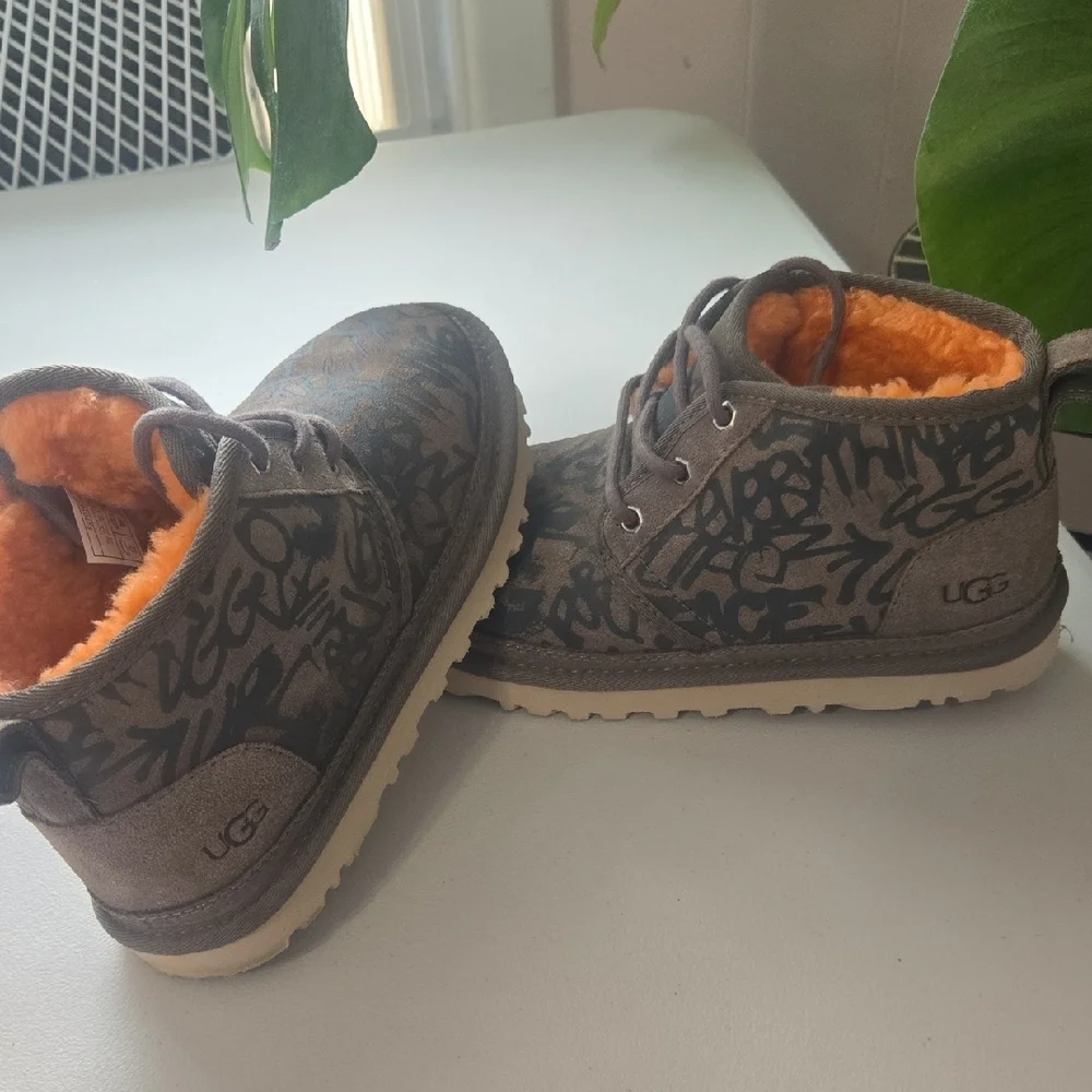 UGG Brown and Orange Boots with Cozy Lining - Picture 2 of 8